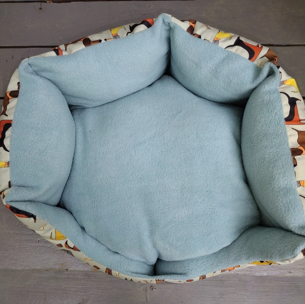 Soft Plush Dog Bed with Blue Fleece Lining NWOT